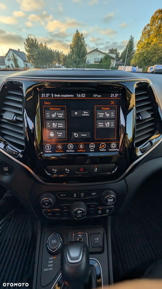 Jeep Cherokee - 7