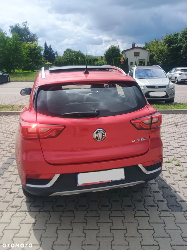 MG ZS Luxury - 9