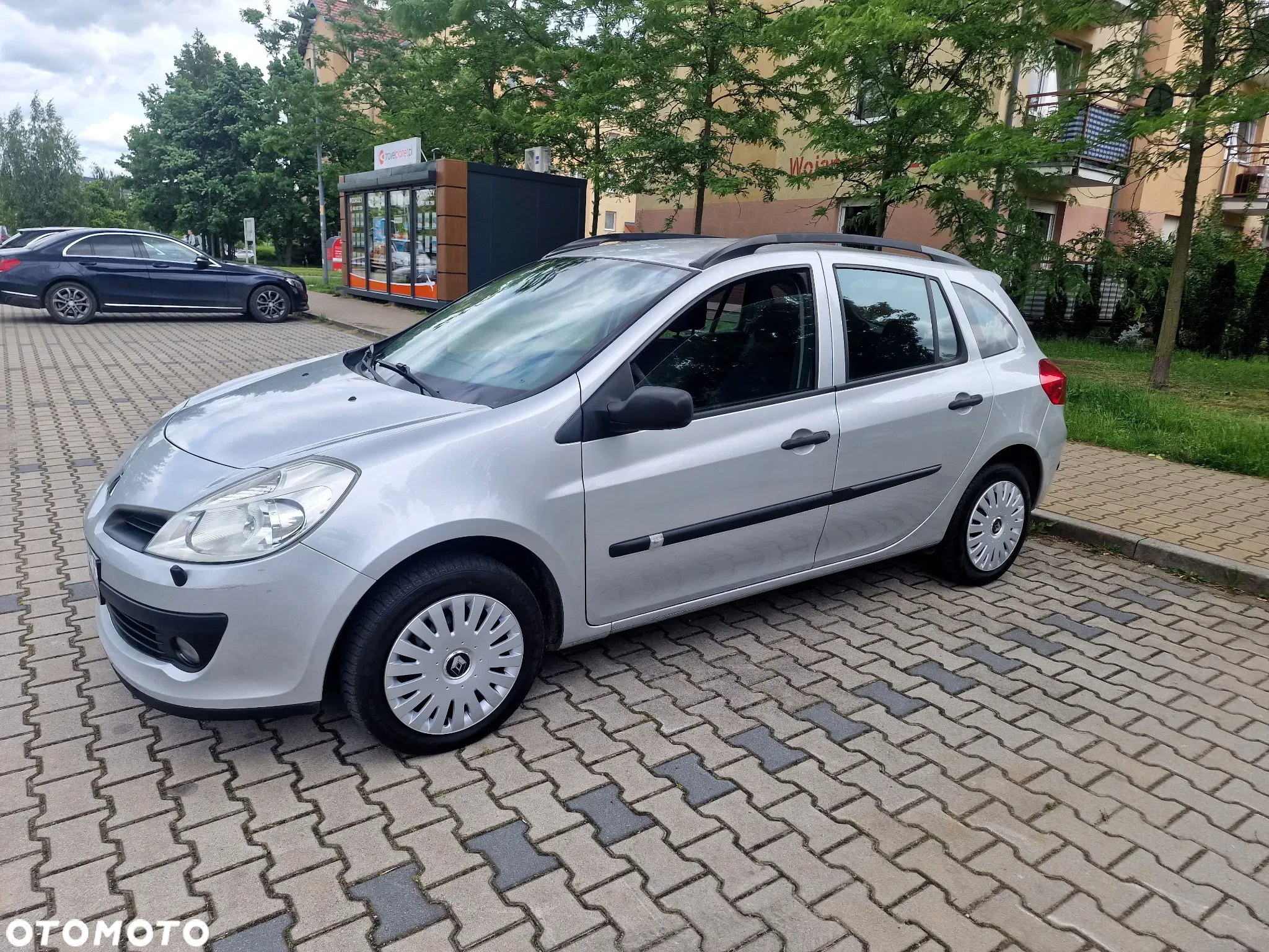 Renault Clio 1.2 16V 75 Grandtour Dynamique - 6