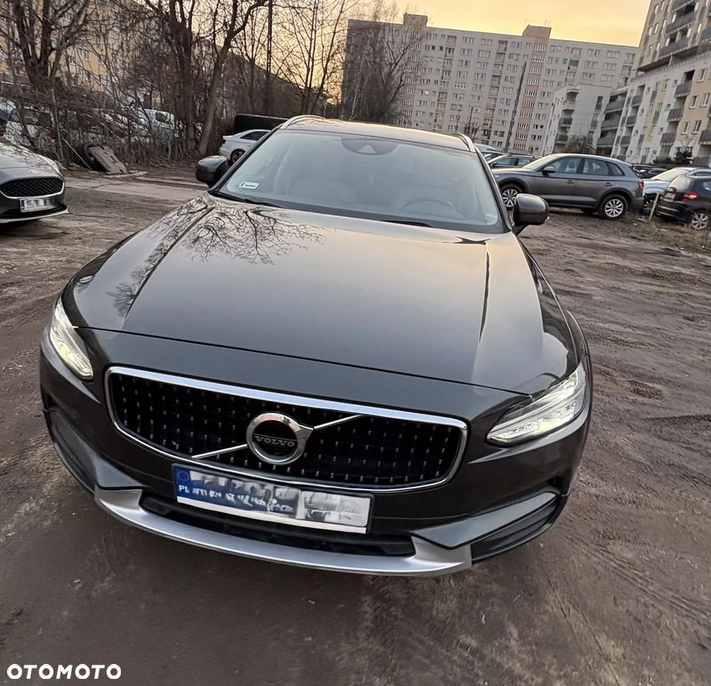 Volvo V90 D5 SCR AWD Momentum - 2