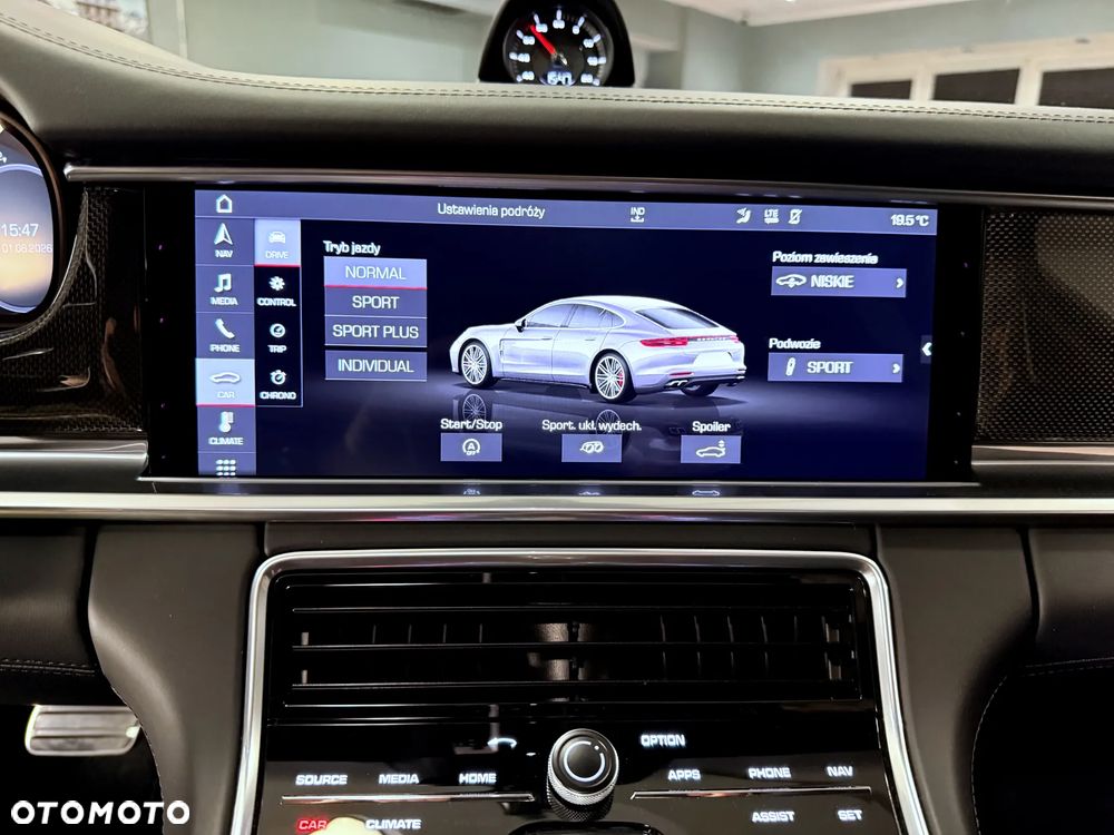 Porsche Panamera Turbo Executive - 17