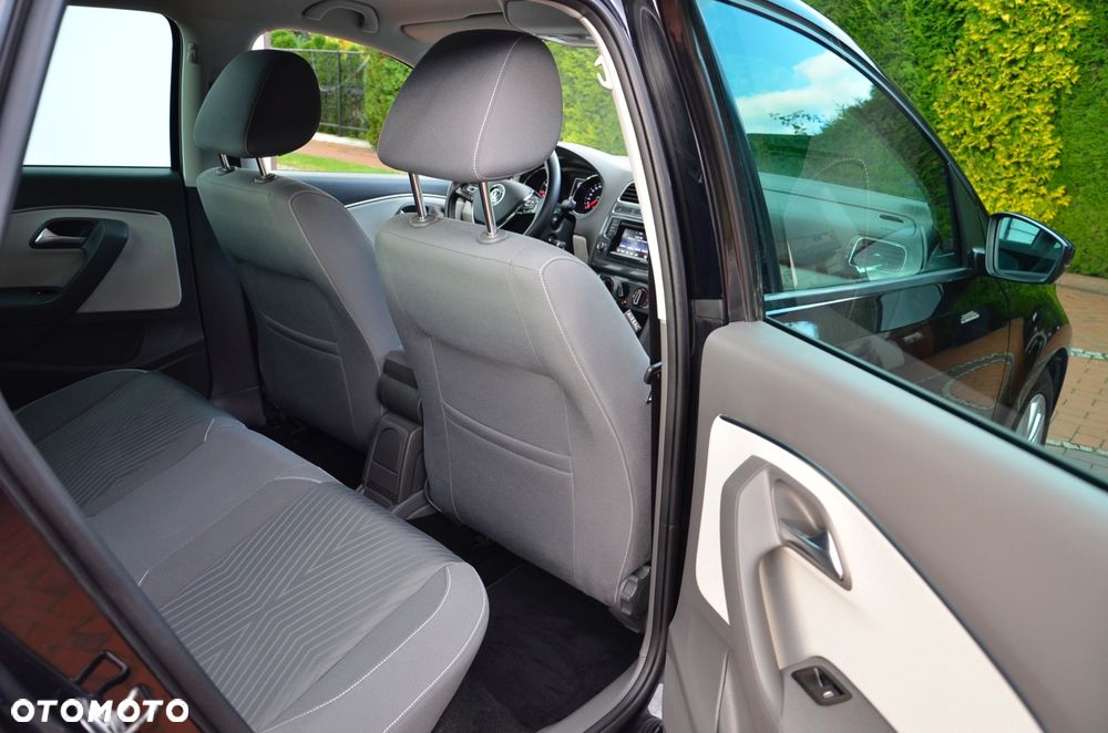 Volkswagen Polo 1.2 TSI BMT Highline - 12