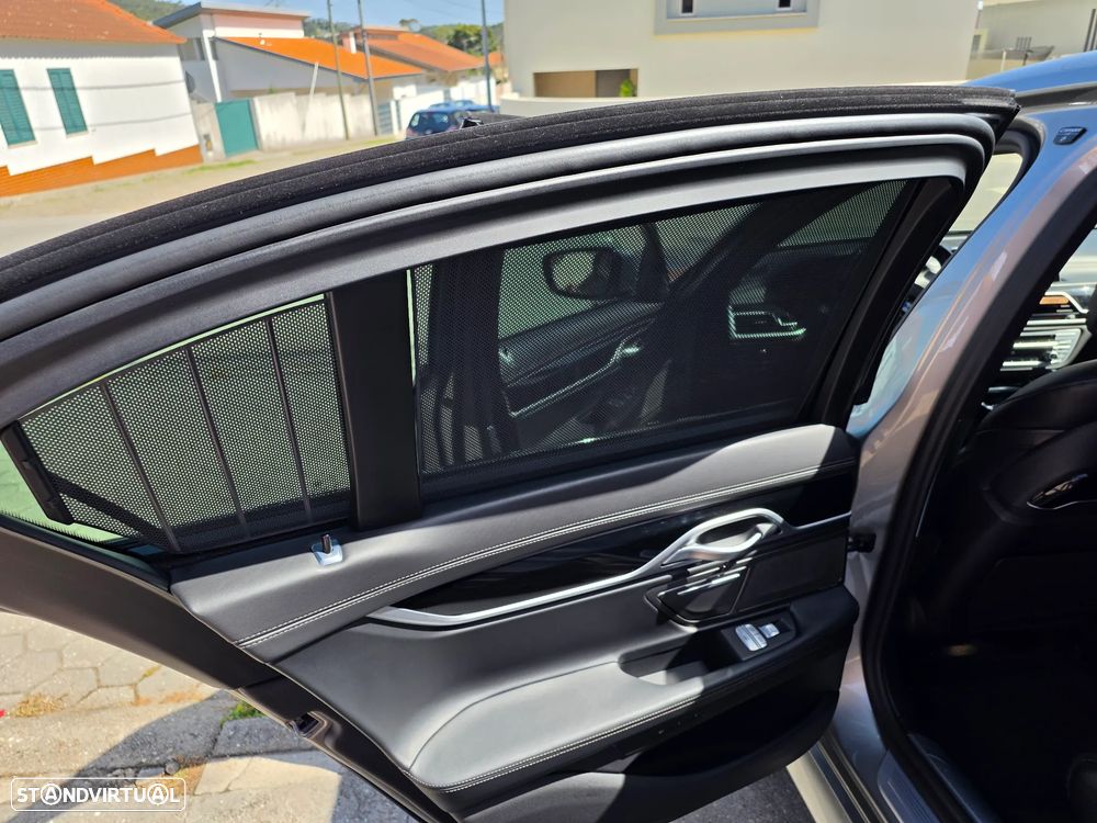 BMW 745 e iPerformance Pack M Auto - 28