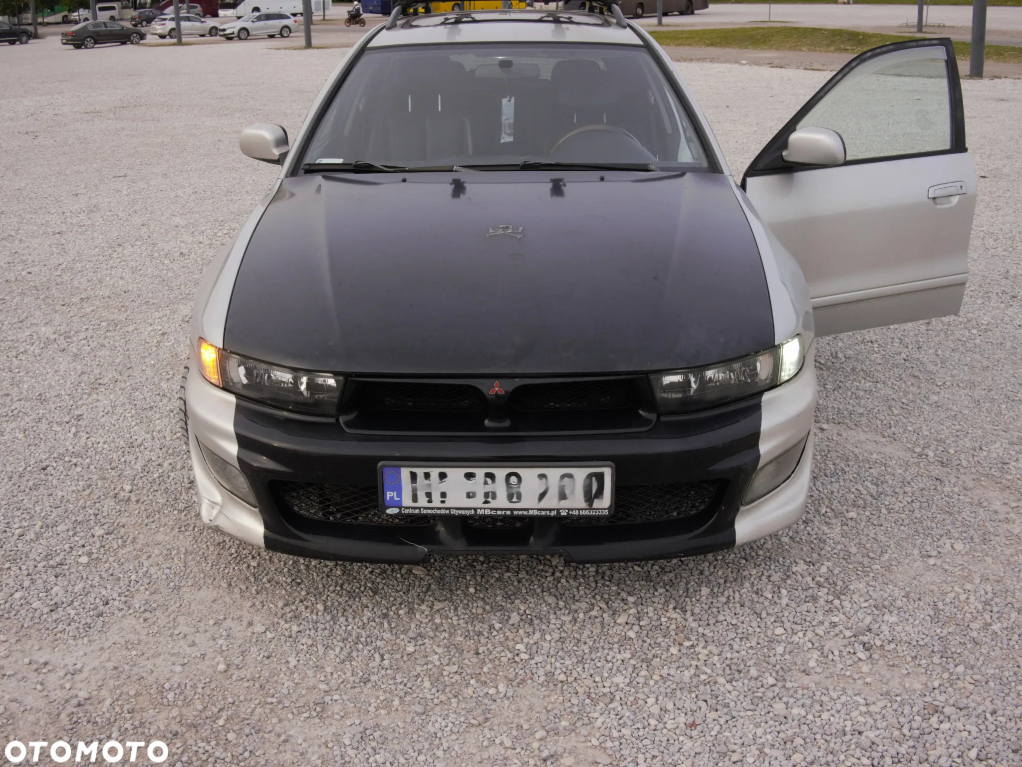 Mitsubishi Galant - 18