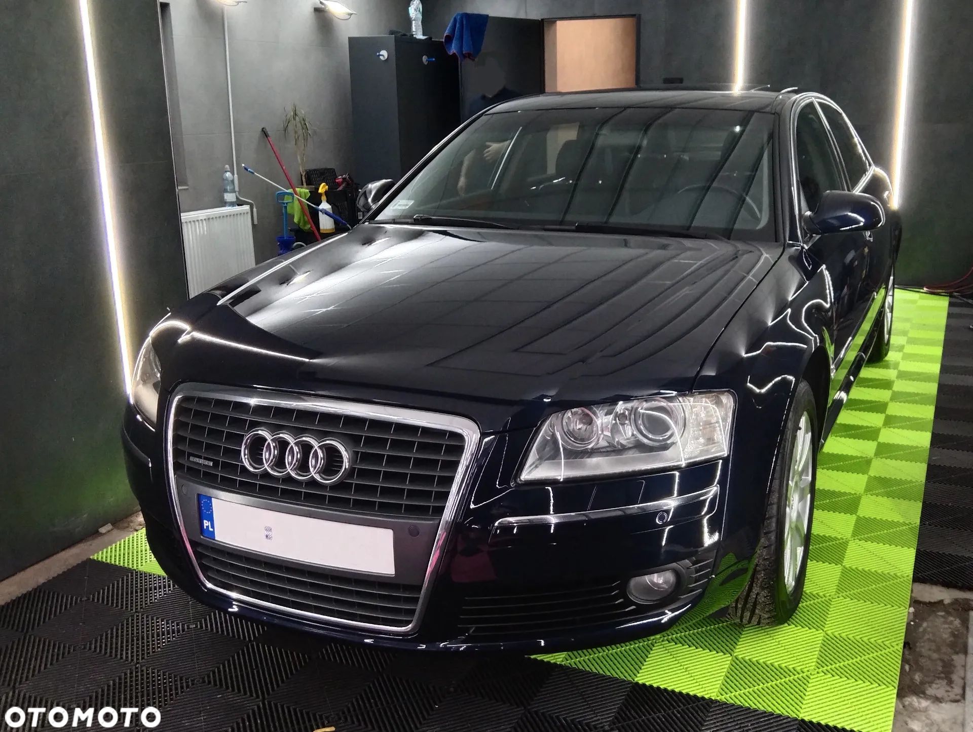 Audi A8 3.2 FSI - 1