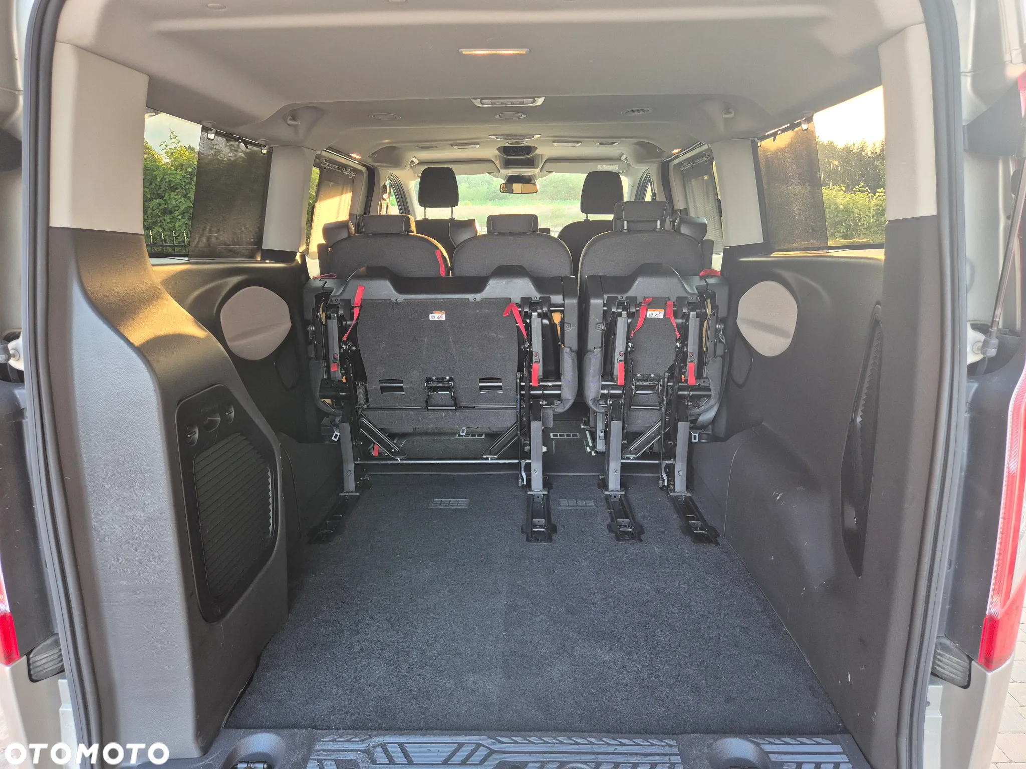 Ford Tourneo Custom - 7