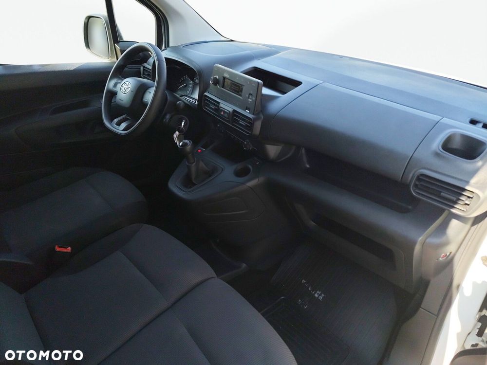 Toyota proace-city - 32