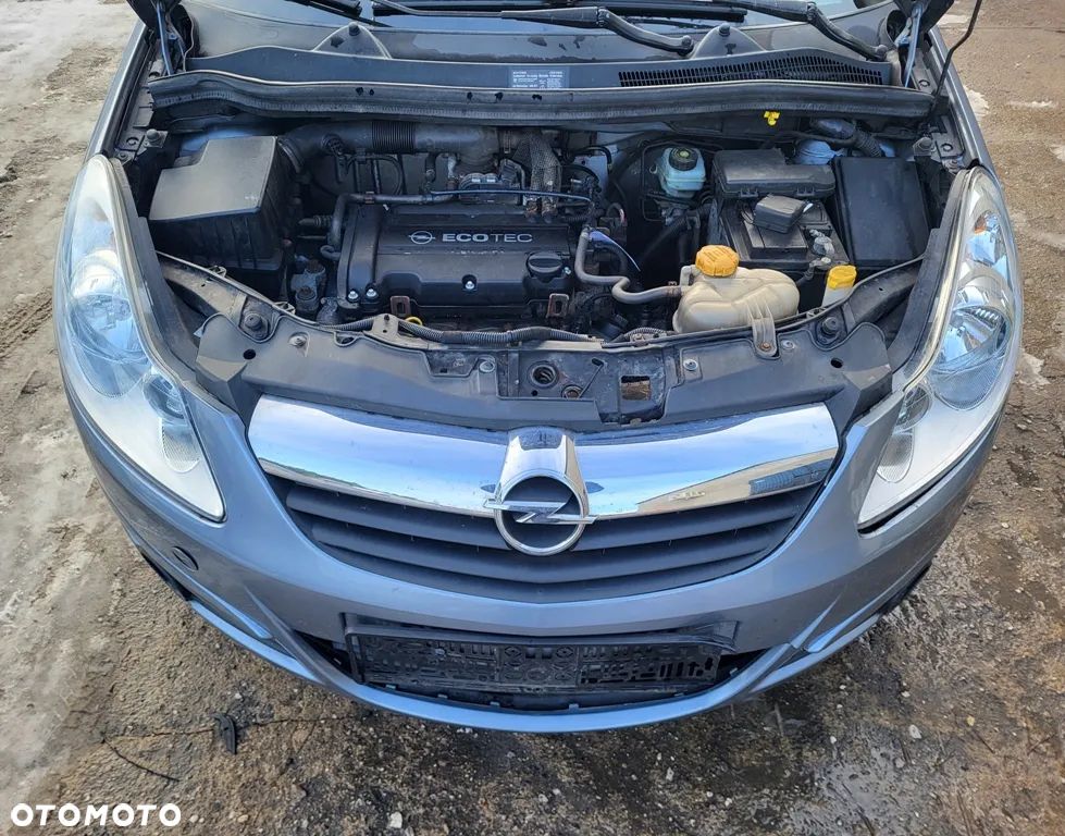 Opel Corsa 1.2 16V Enjoy - 8