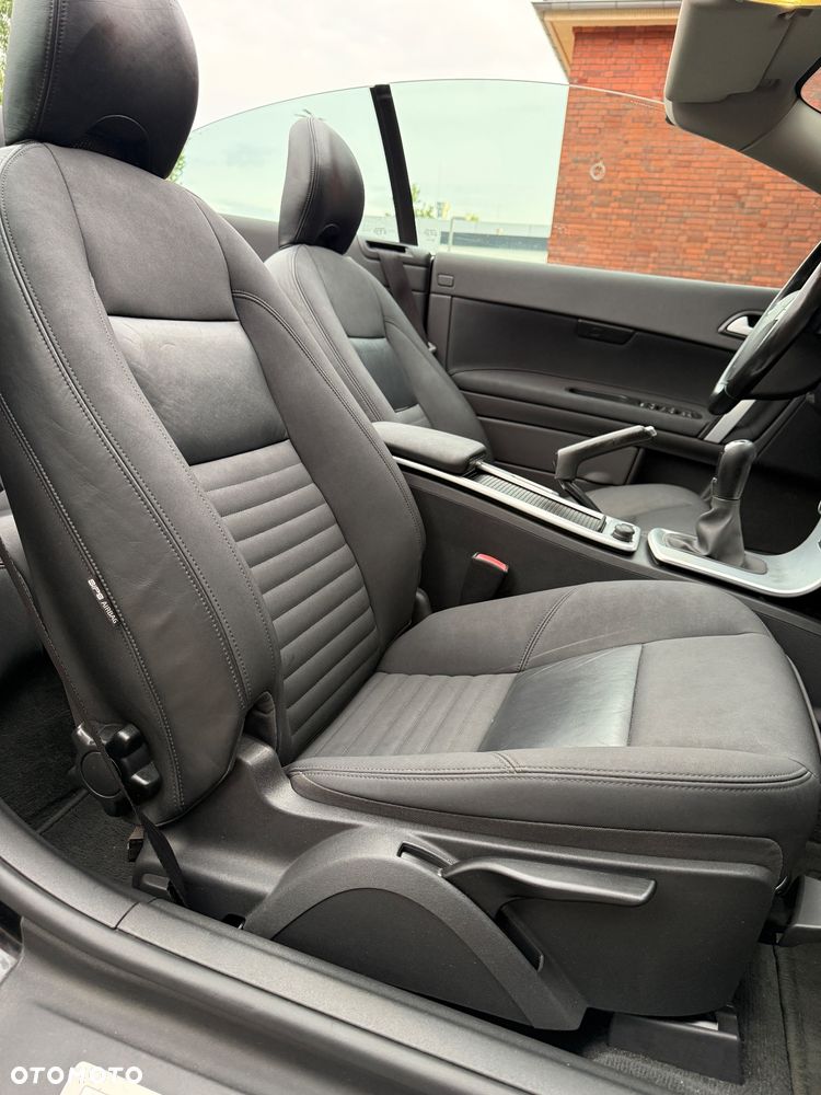 Volvo C70 2.0D Summum - 25