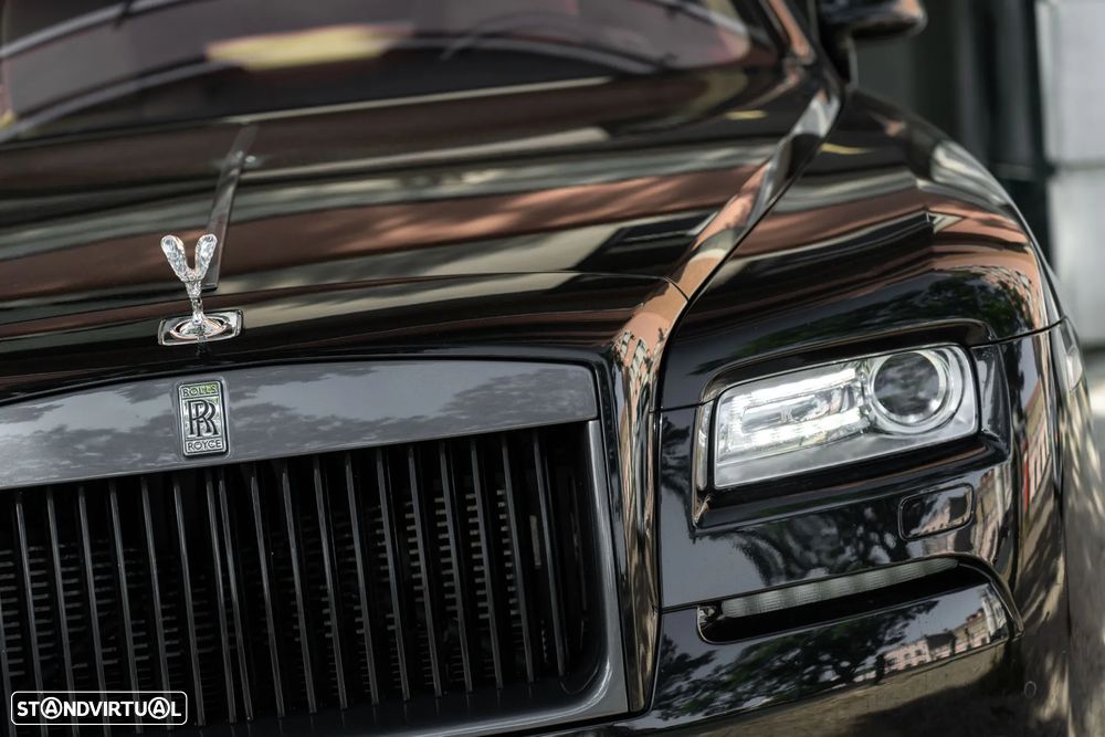 Rolls Royce Wraith 6.6 Twin-Turbo V12 - 4