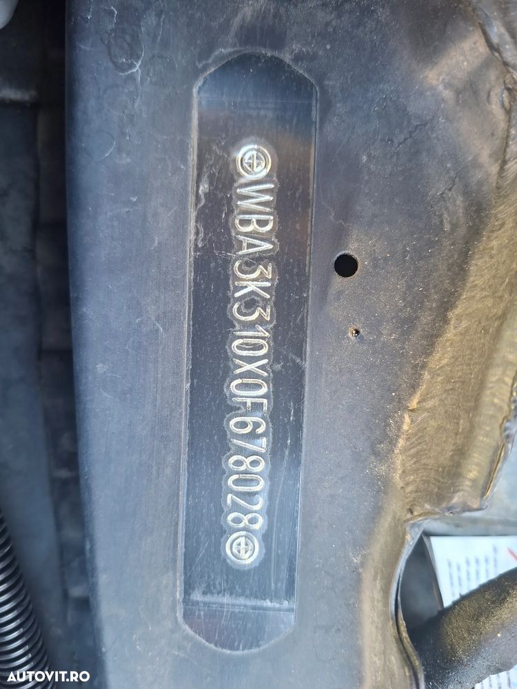 BMW Seria 3 320d Aut. - 33