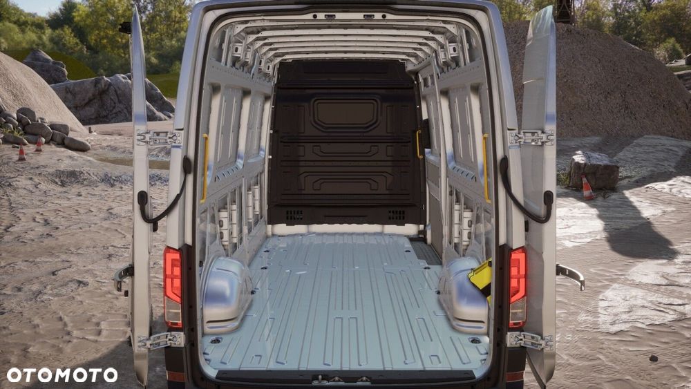 Volkswagen Crafter - 13