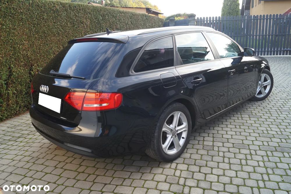 Audi A4 Avant 2.0 TDI DPF Ambition - 4