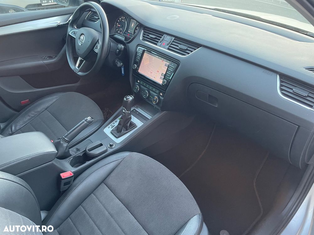 Skoda Octavia 2.0 TDI Green tec DSG Elegance - 6