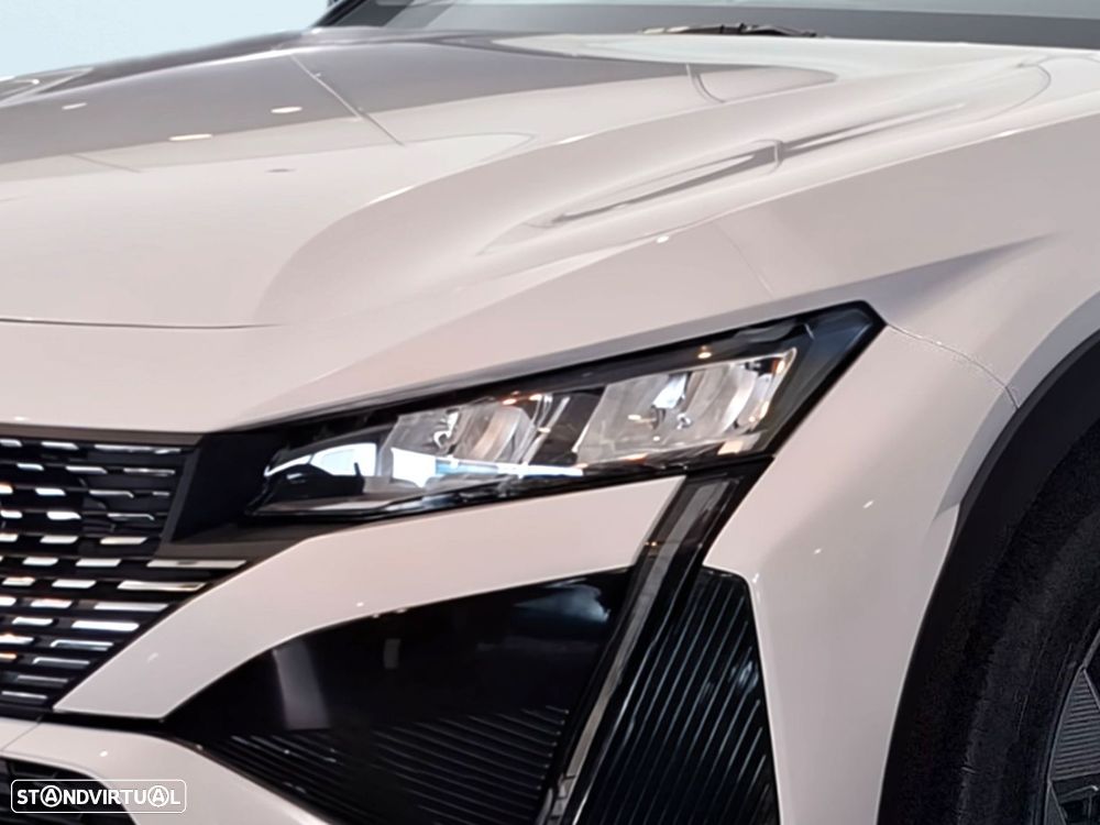 Peugeot 408 1.2 Hybrid Allure e-DCS6 - 16