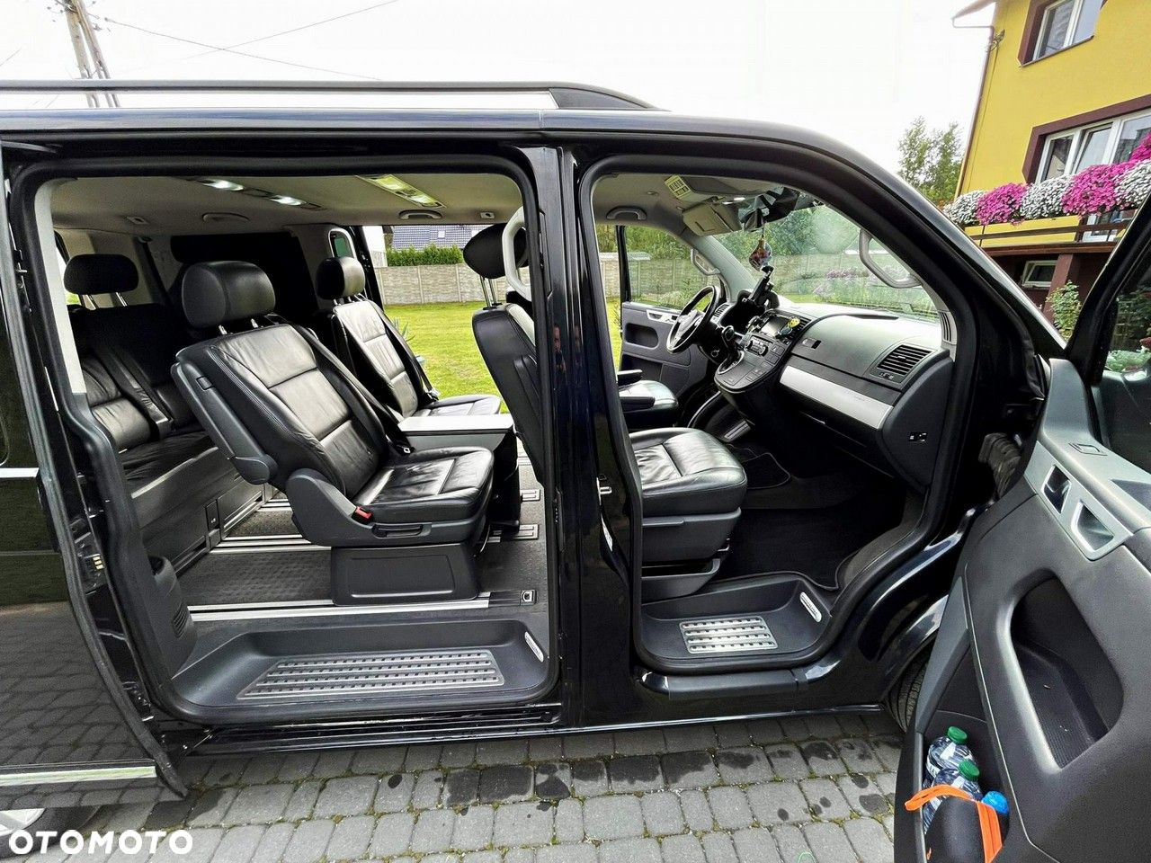 Volkswagen Multivan - 8
