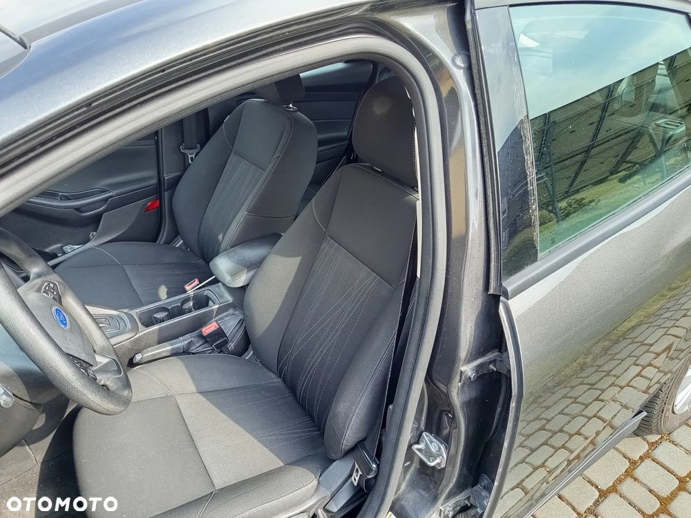 Ford Focus - 11