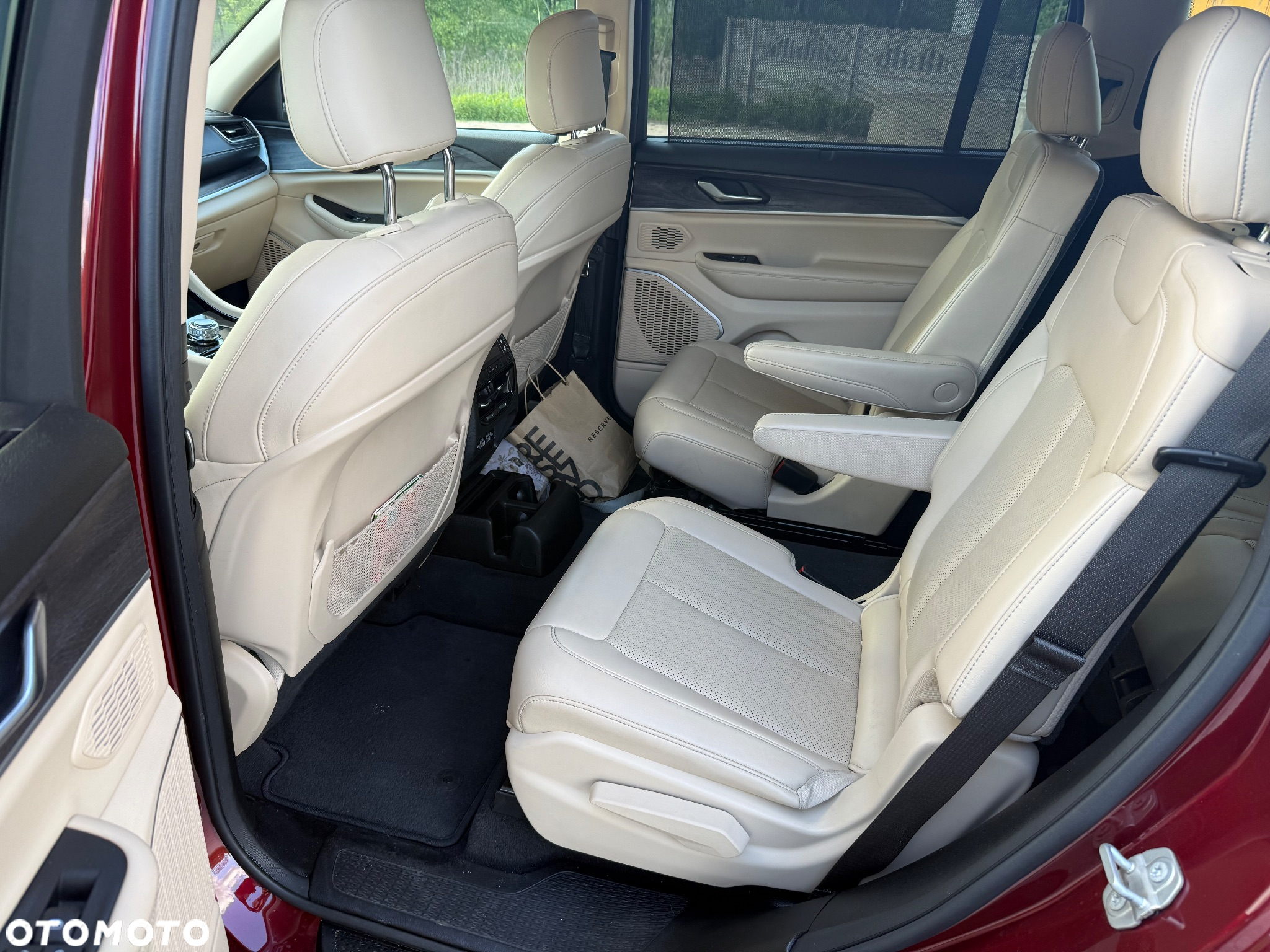 Jeep Grand Cherokee - 20
