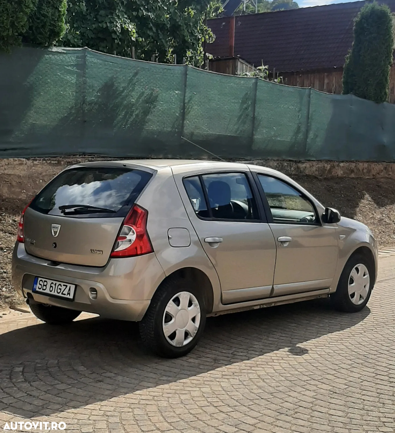 Dacia Sandero 1.4 MPI Laureate - 11