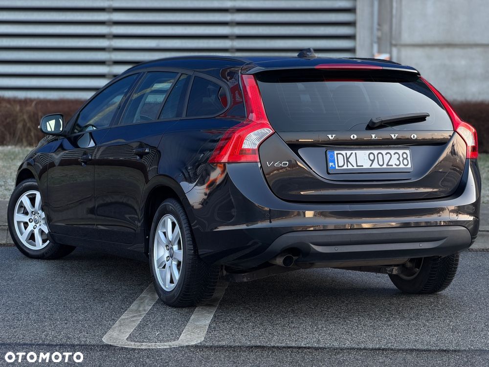 Volvo V60 D3 Summum - 4