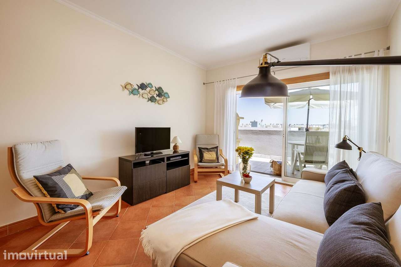 APARTAMENTO LUMINOSO T1 COM VISTA PARA O MAR E PISCINA COMUM À VENDA E - Grande imagem: 5/32