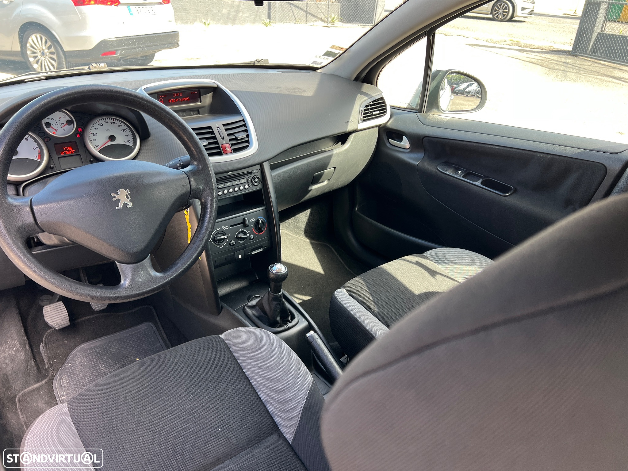 Peugeot 207 1.4 16V Open - 30