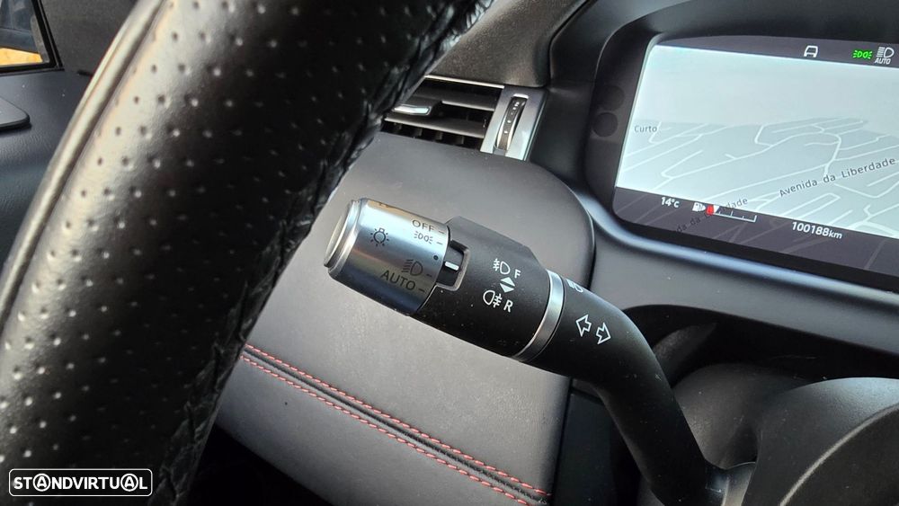 Land Rover Discovery Sport - 18