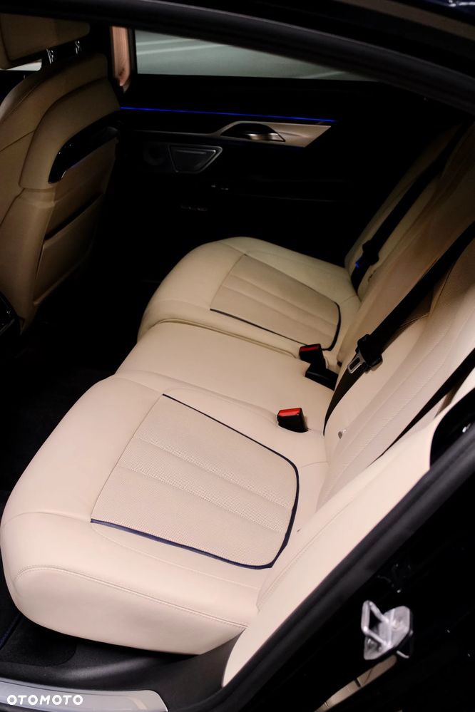 BMW-ALPINA B7 - 38