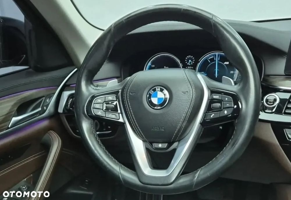 BMW Seria 5 530i Luxury Line - 6
