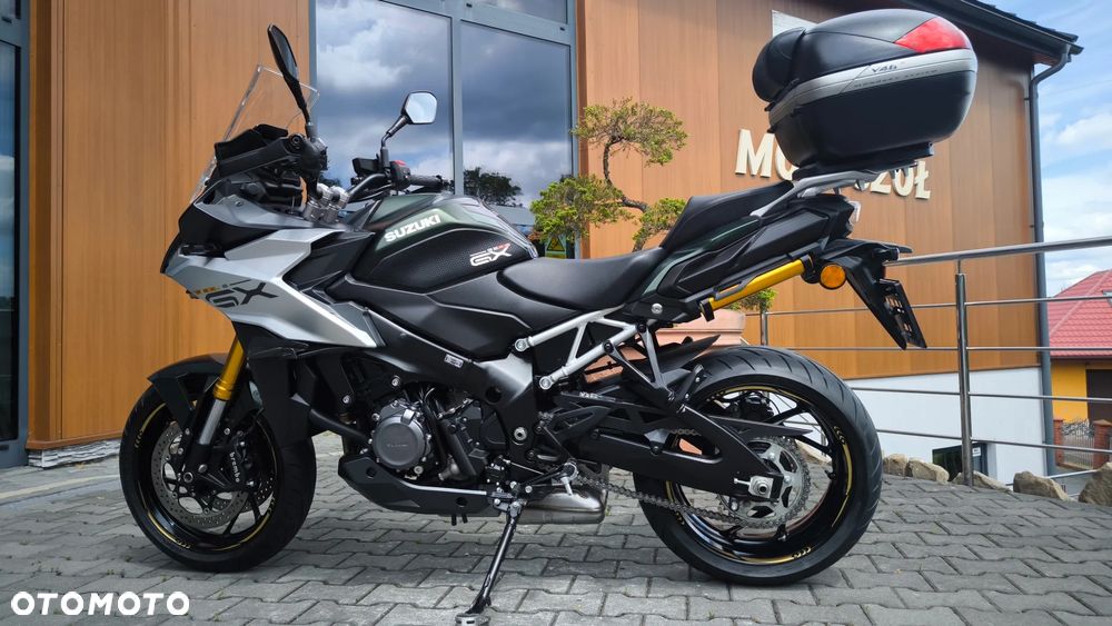 Suzuki GSX 1000 - 10