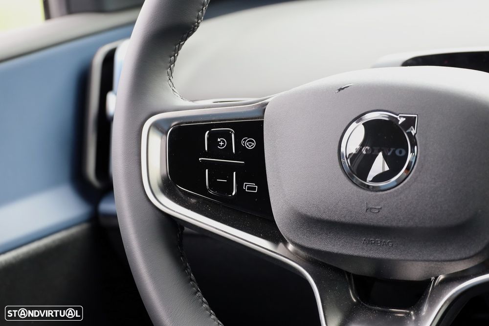 Volvo EX30 51 kWh Single Motor Black Edition - 29