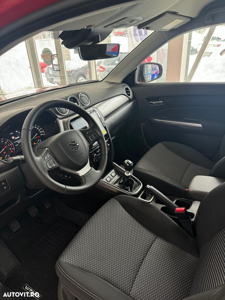 Suzuki Vitara 1.4 Boosterjet 6MT MHEV Passion - 7