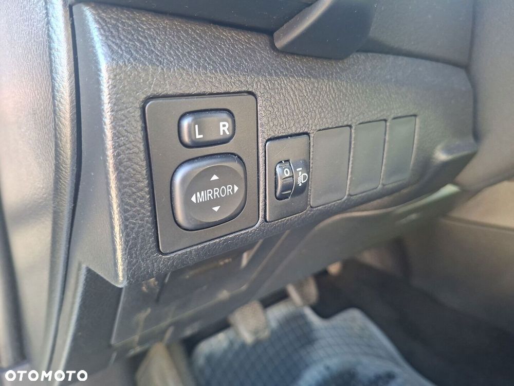 Toyota Auris - 24