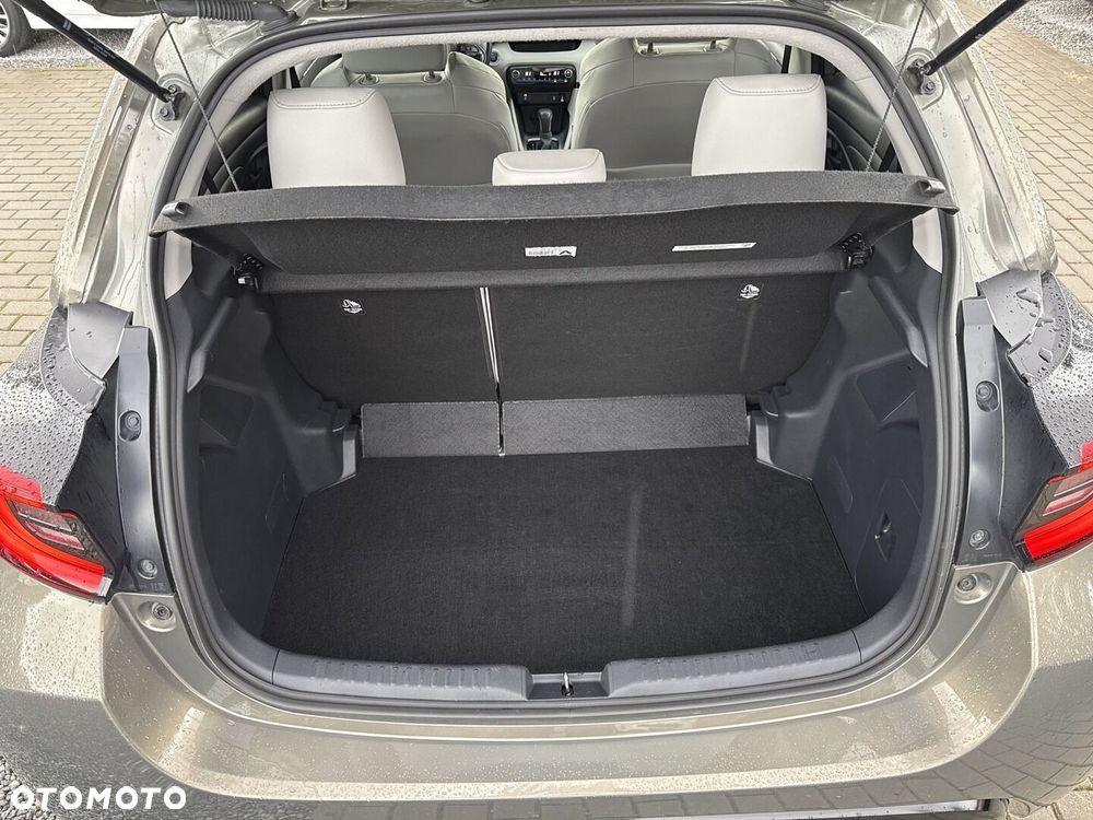 Toyota Yaris 1.5 Executive CVT - 29