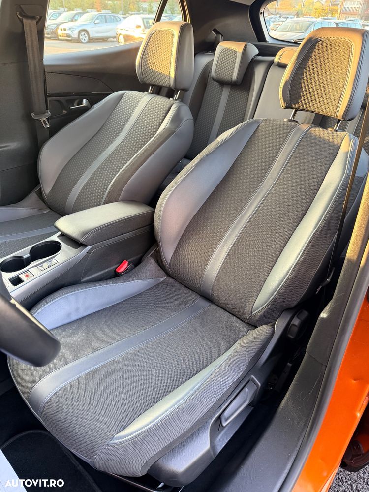 Peugeot 2008 PureTech 100 Allure - 17