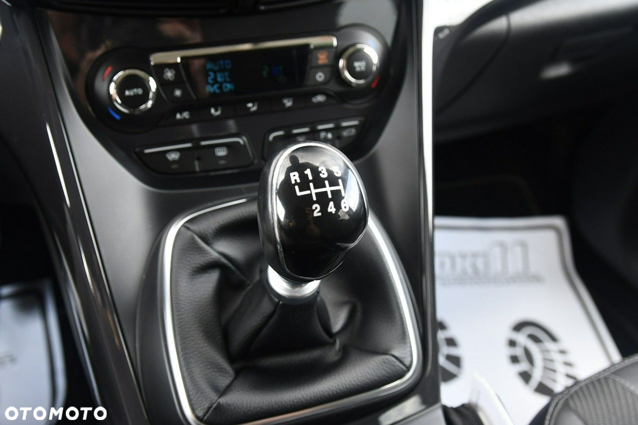 Ford Kuga - 28