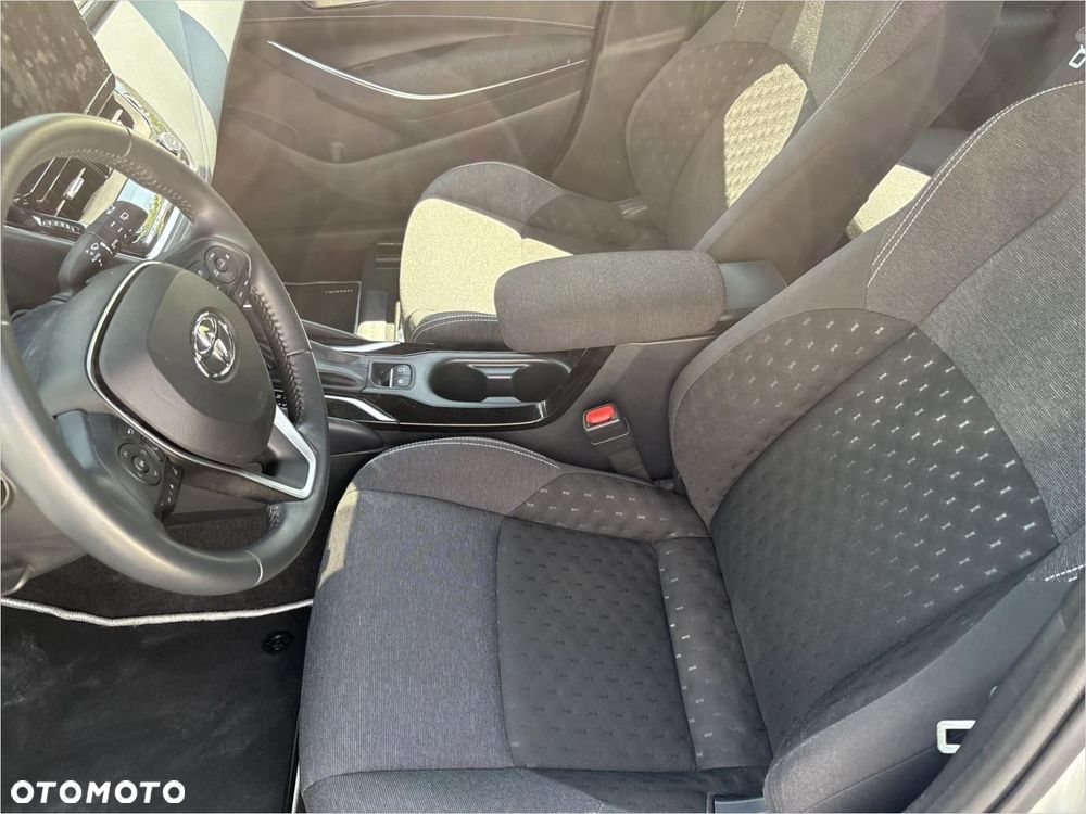 Toyota Corolla 2.0 Hybrid Comfort - 10