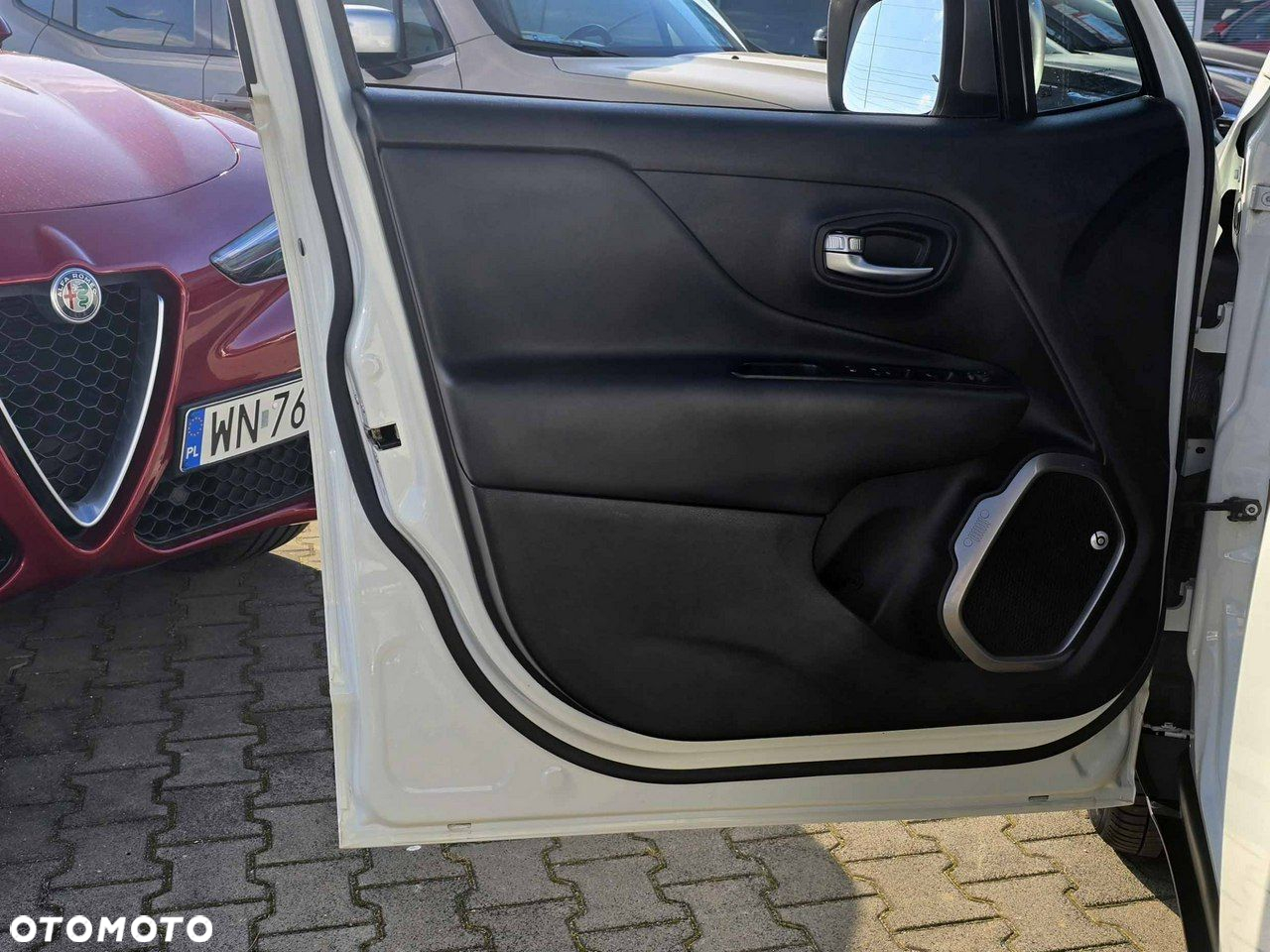 Jeep Renegade - 12