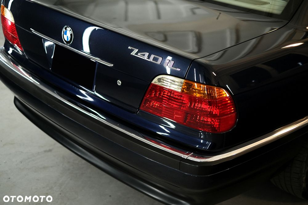 BMW Seria 7 740iL - 6