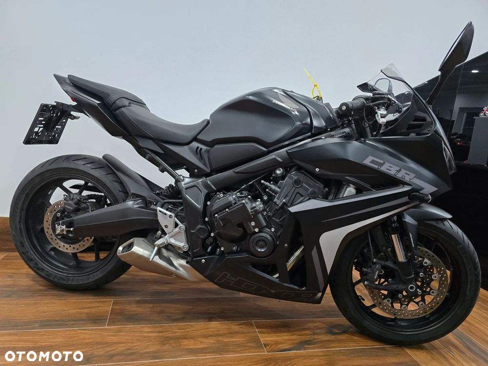 Honda CBR - 3