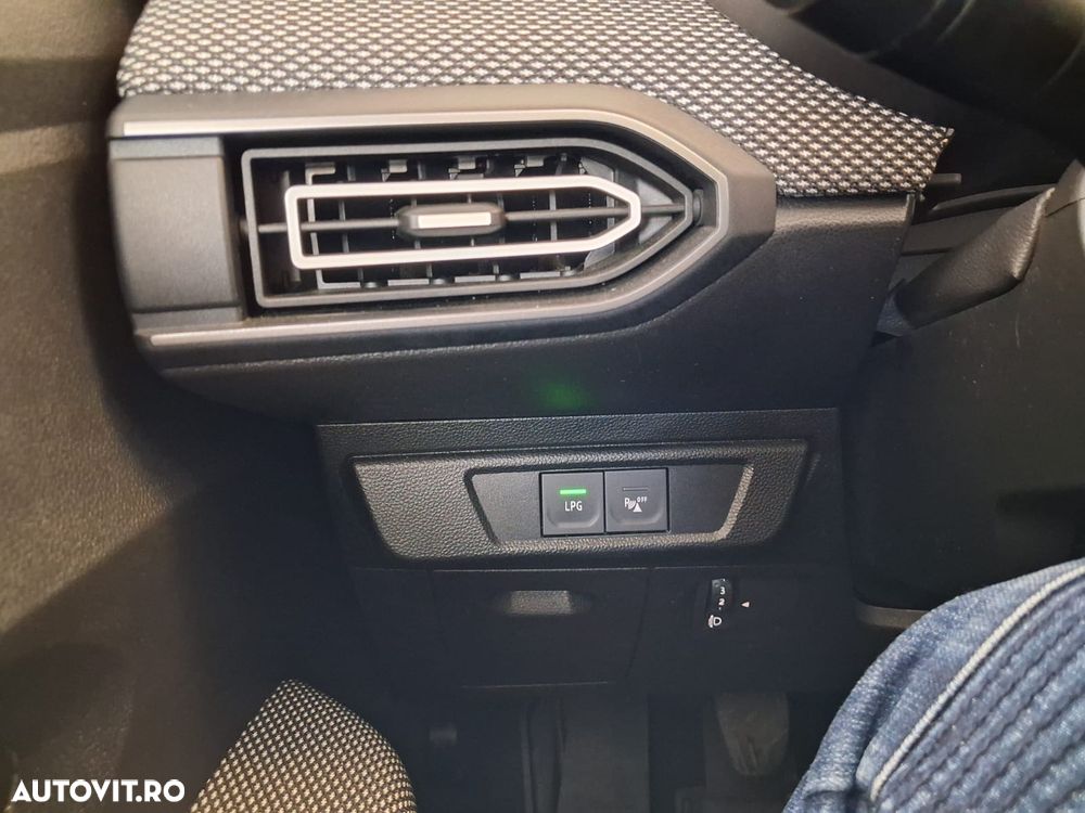 Dacia Logan ECO-G 100 MT6 Expression - 12