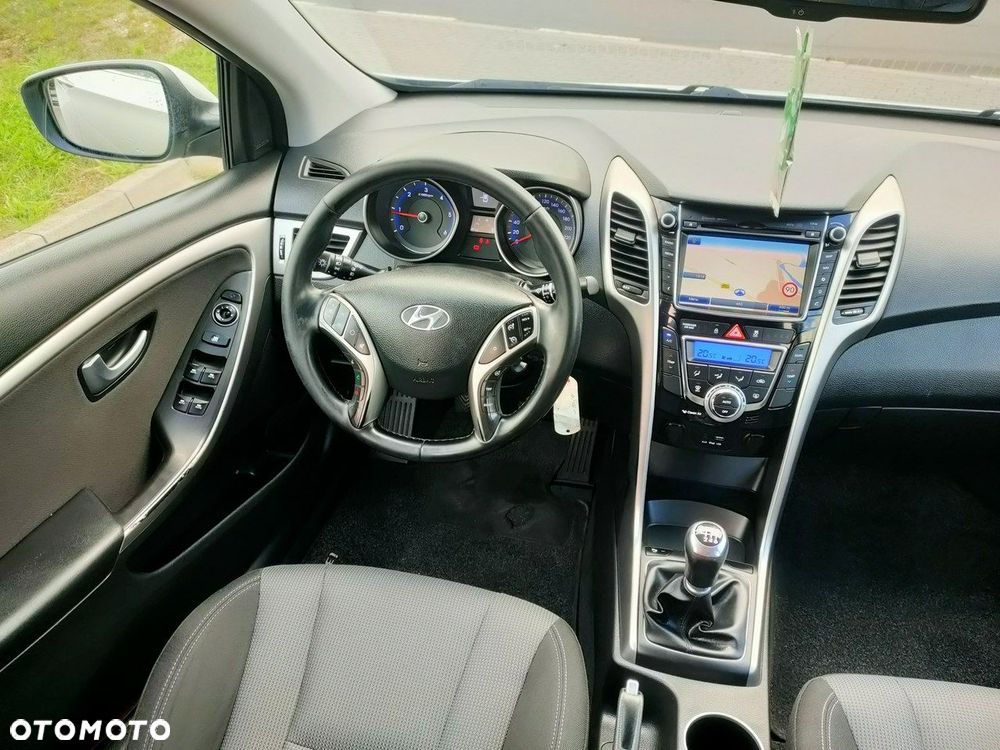 Hyundai i30 - 24