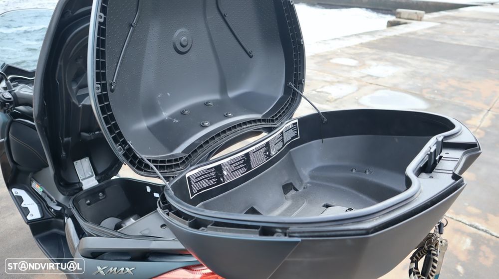 Yamaha X-Max Tech Max - 43