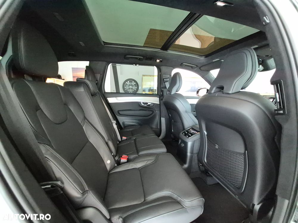 Volvo XC 90 T8 AWD PHEV Ultra Black Edition - 27