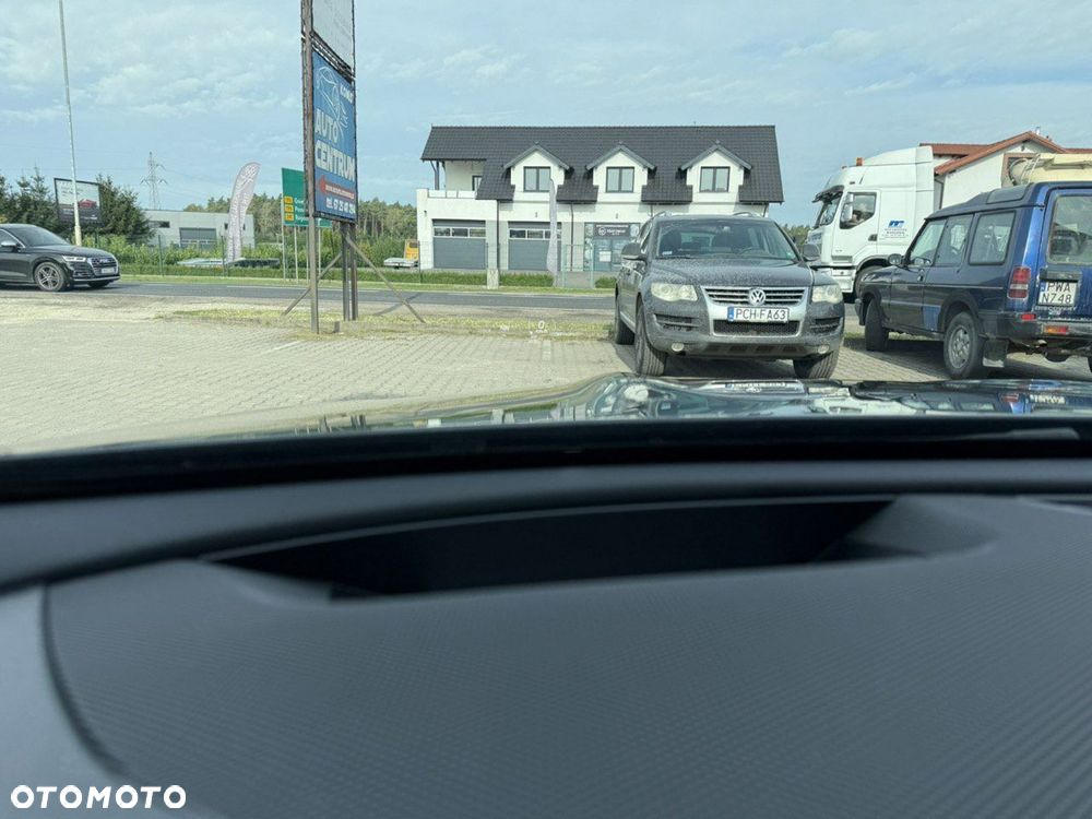 Mercedes-Benz Klasa E 400 d 4Matic 9G-TRONIC AMG Line - 40