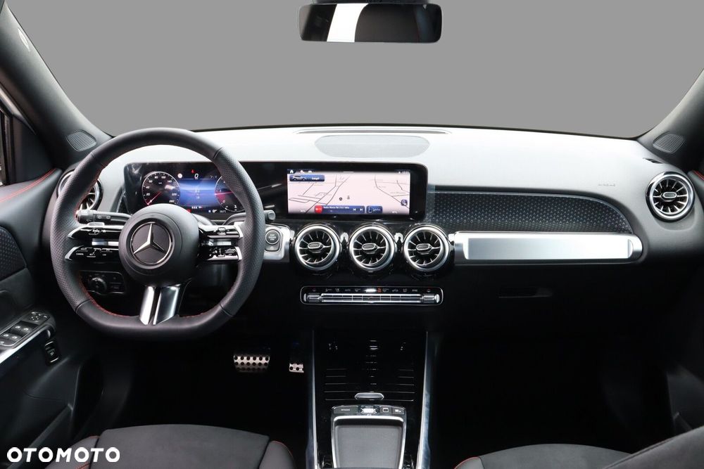 Mercedes-Benz GLB 200 d AMG Line 8G-DCT - 11