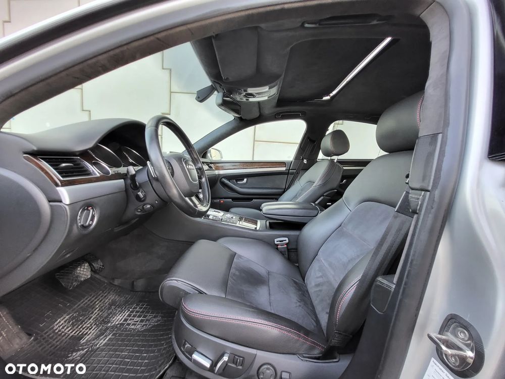 Audi S8 - 7