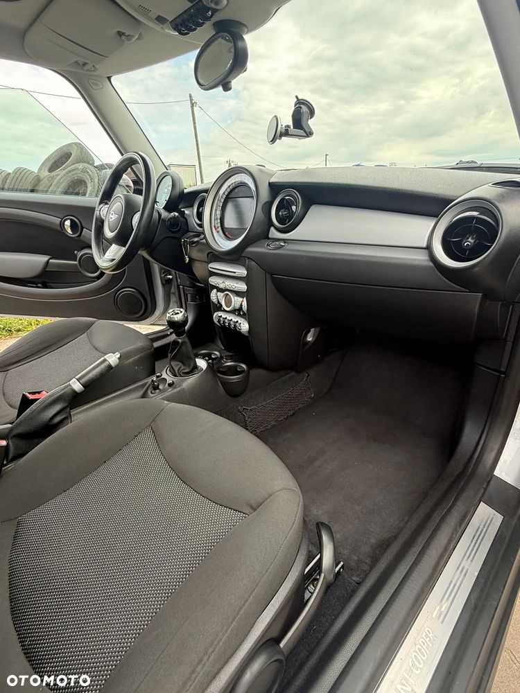 MINI Cooper Standard - 15