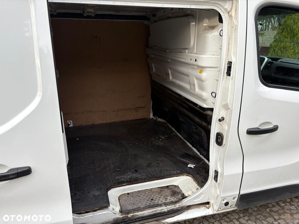 Renault Trafic - 12
