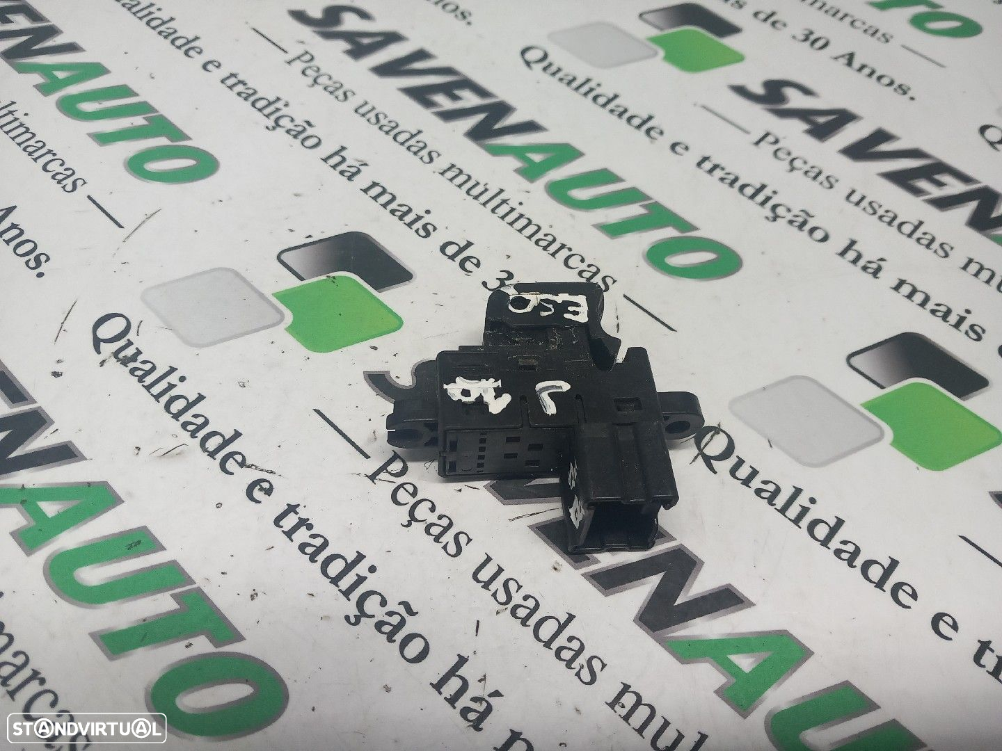 Botão / Botões / Comutador Vidro Dto Nissan Qashqai / Qashqai +2 I (J1 - 2